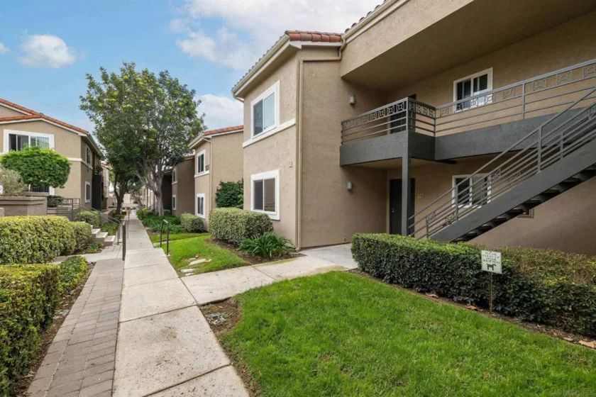 7505 Charmant Drive #1611 photo 1