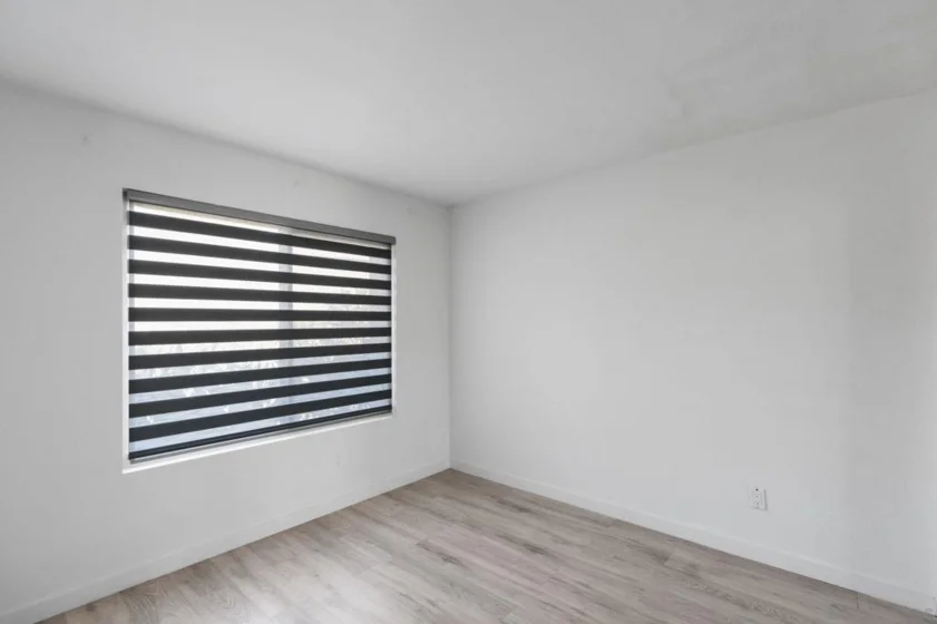 1687 Melrose Avenue #D photo 11