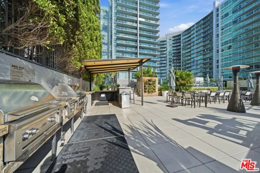 13650 Marina Pointe Drive #1603 photo 61