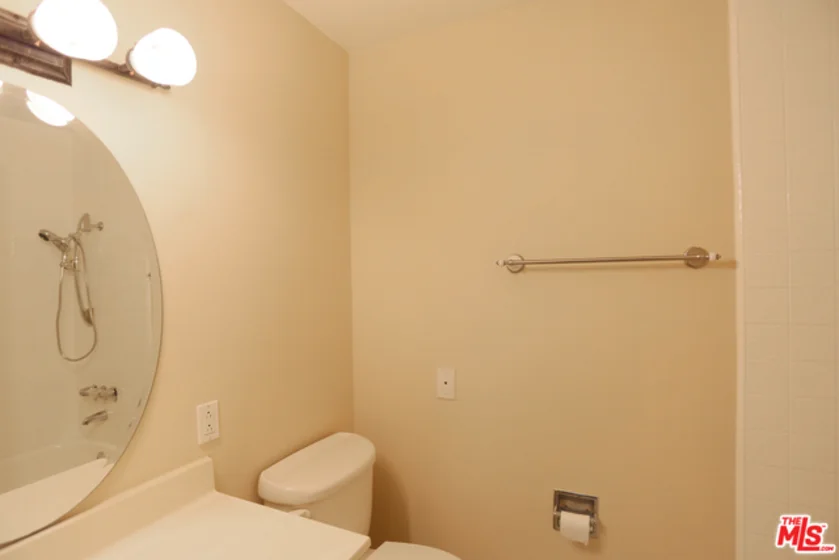 10933 Wellworth Avenue #5 photo 1