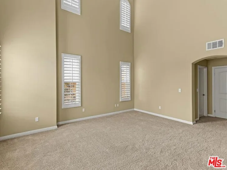 1810 S Barrington Avenue #5 photo 6