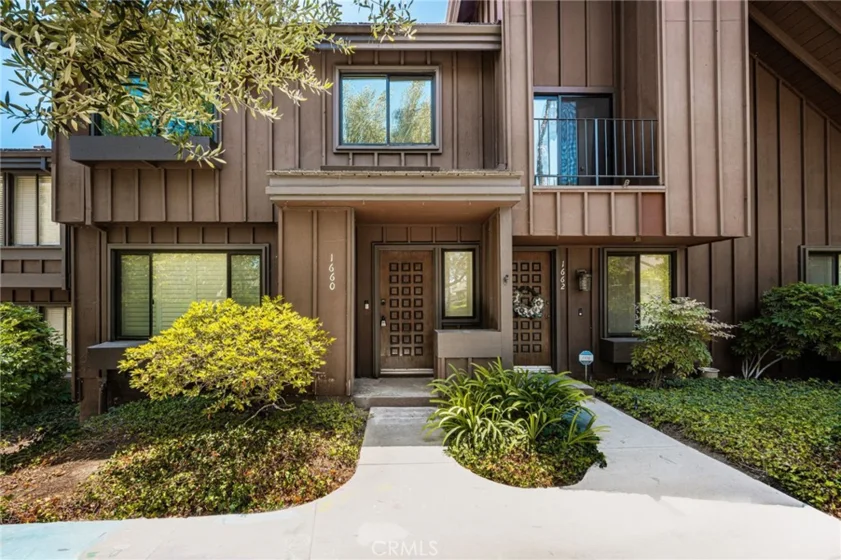 1660 Stonewood Court photo 1