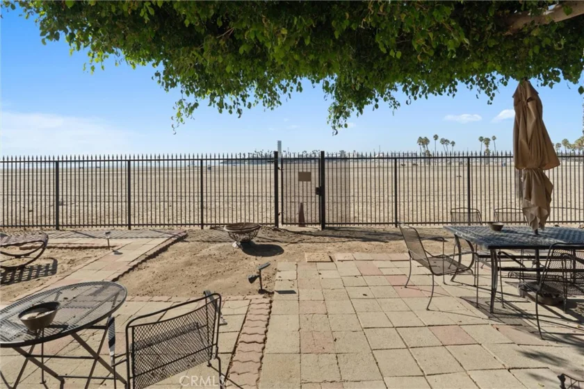 1030 E Ocean #308 photo 29