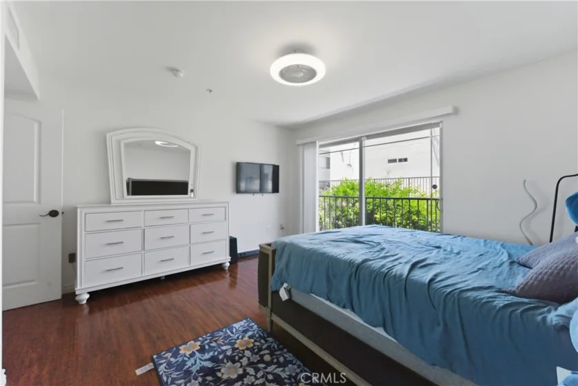 4733 Elmwood Avenue #203 photo 11