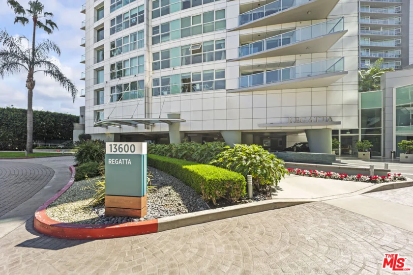 13600 Marina Pointe Drive #1904 photo 31