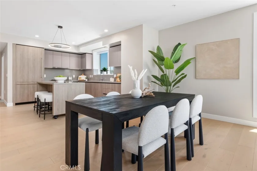 39 S Los Robles Avenue #6020 photo 8