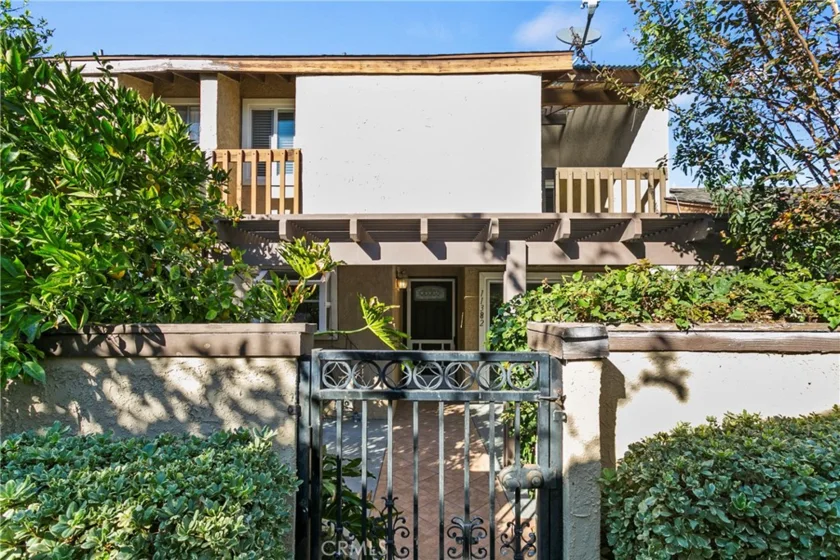 11382 Andrew Drive #19 photo 1