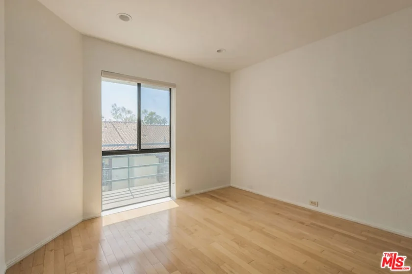 2950 Neilson Way #408 photo 12