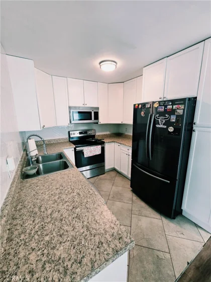 1263 Oakdale photo 12
