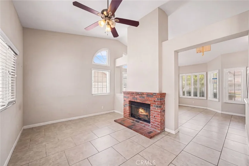41875 Humber Drive photo 5