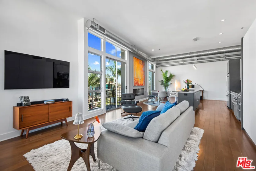 13320 Beach Avenue #304 photo 9