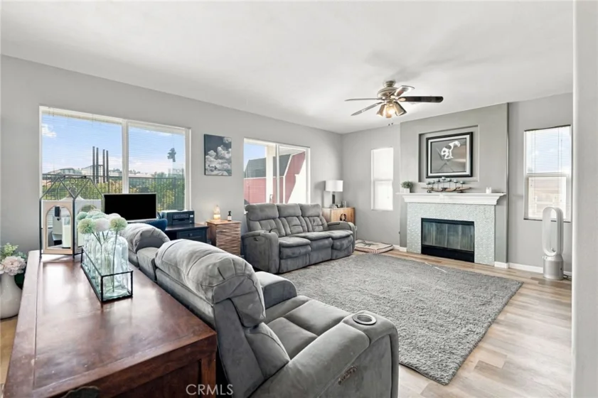 23682 Saratoga Springs photo 7