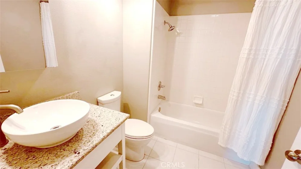 41 La Mirage photo 15