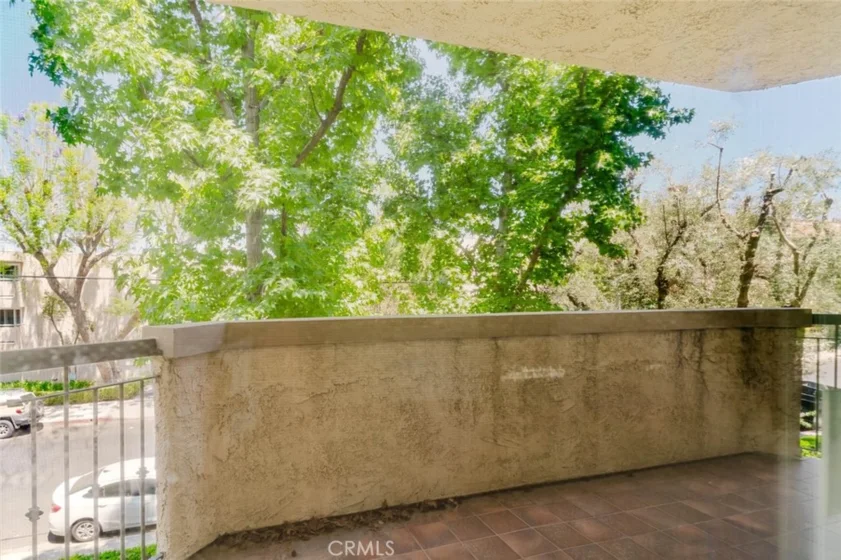 5333 Zelzah Avenue #203 photo 4