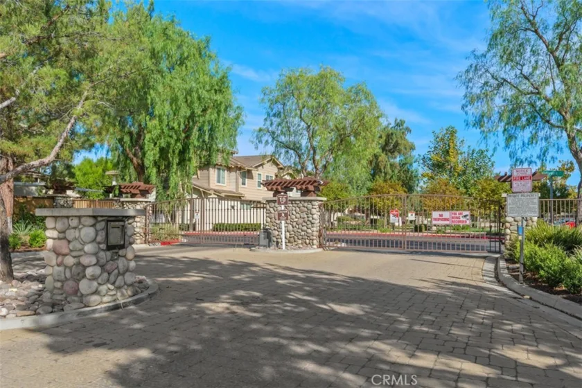 41737 Ridgewalk Street #1 photo 32