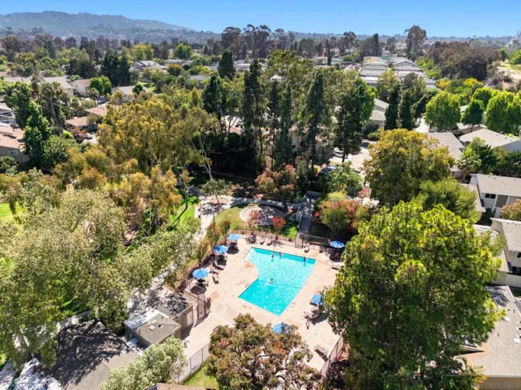 7843 Camino Glorita photo 6
