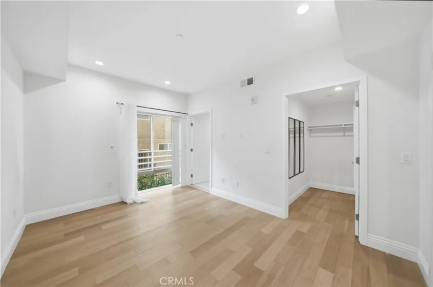 2939 Leeward Avenue #311 photo 27