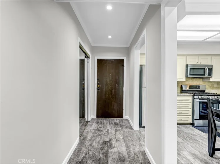 500 Jackson Place #302 photo 4