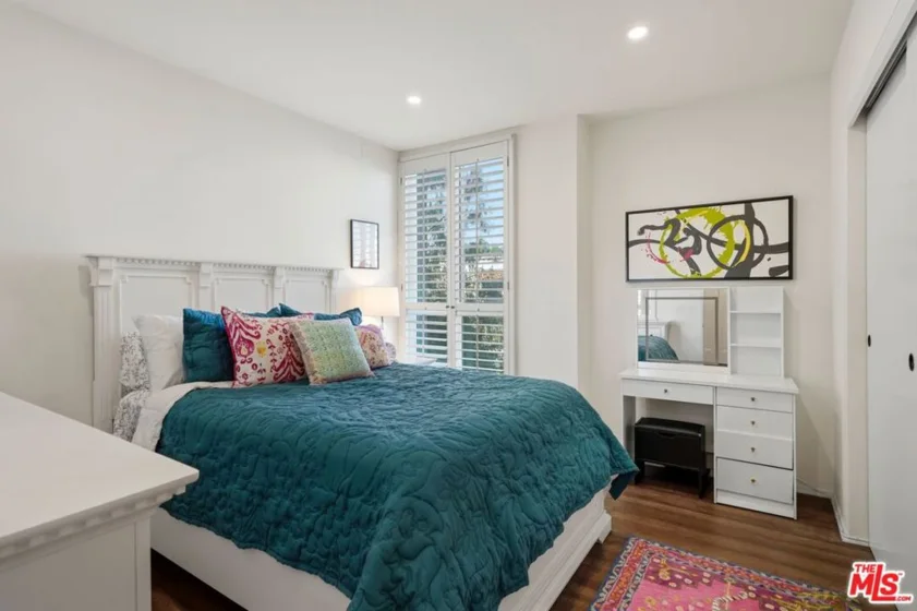 17711 Margate Street #211 photo 34