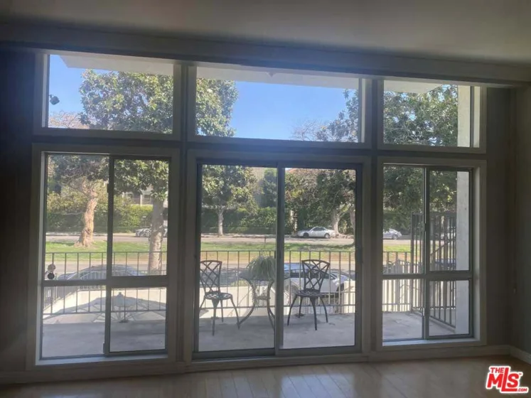 511 San Vicente Boulevard #107 photo 10