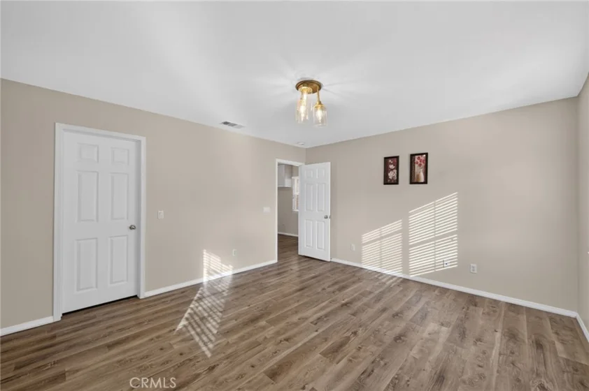 45339 Tiburcio photo 21