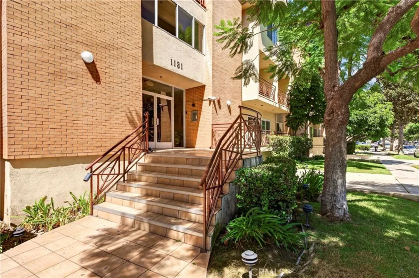 1131 Campbell Street #210 photo 47