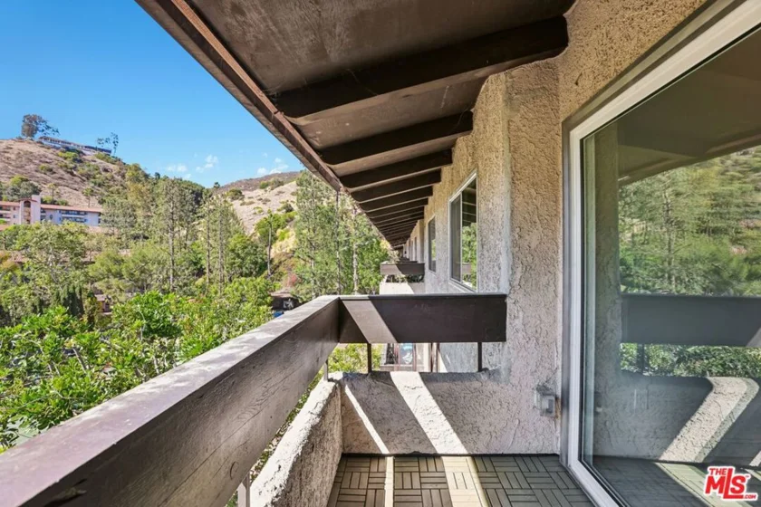 2700 Cahuenga Boulevard #E 4313 photo 31