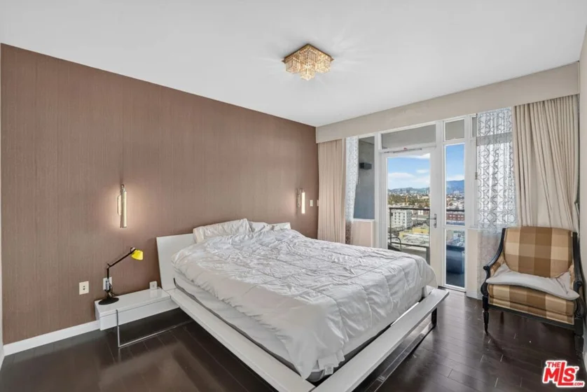3785 Wilshire Boulevard #1212 photo 3