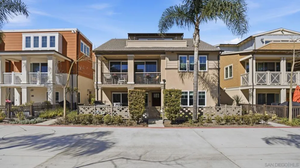 810 Santa Barbara Place photo 1