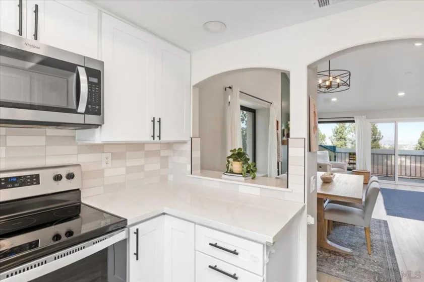 16266 Avenida Venusto #E photo 3