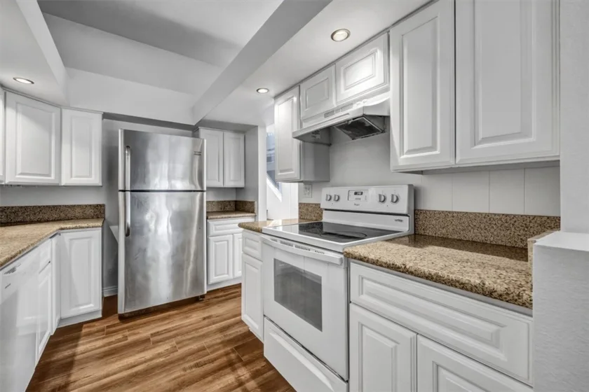 3021 Langs Bay photo 31