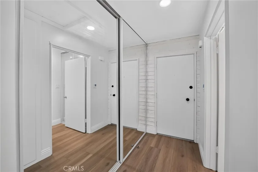 5068 Lakeview photo 7