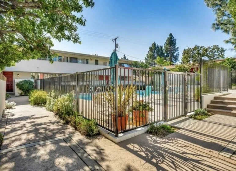 4414 W Kling Street photo 15