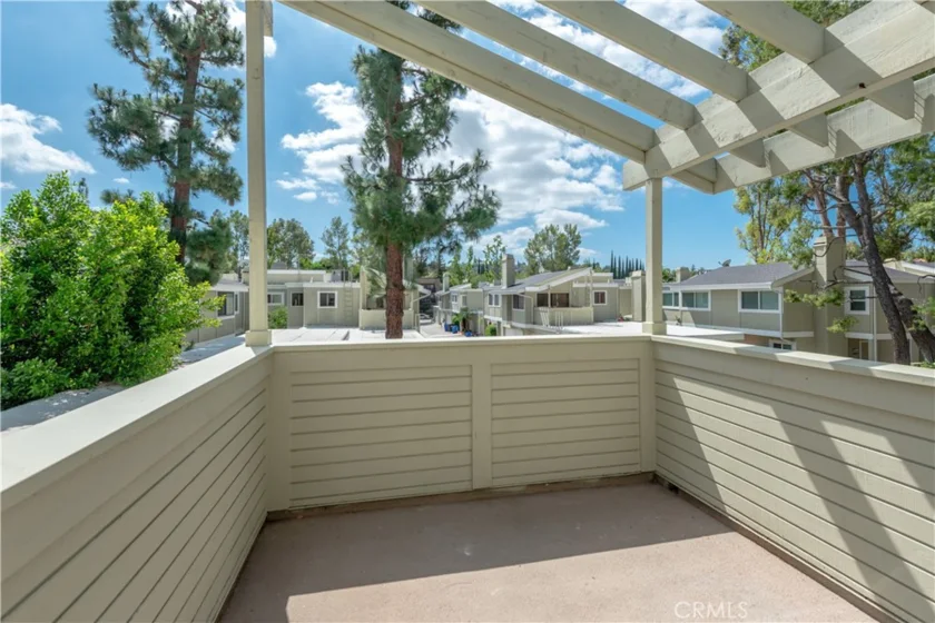 22139 Burbank Boulevard #7 photo 14