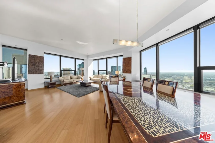 1100 Wilshire Boulevard #3508 photo 2