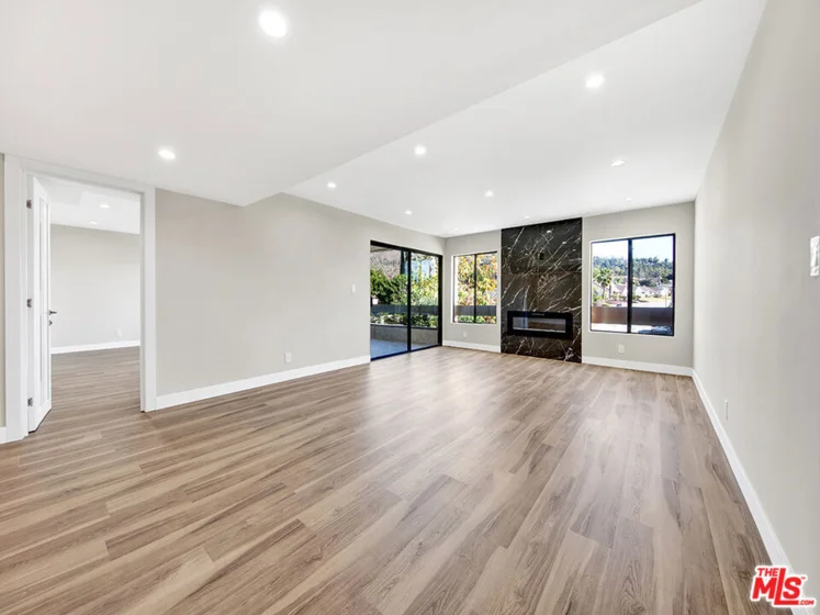 1325 Valley View Road #201 photo 4
