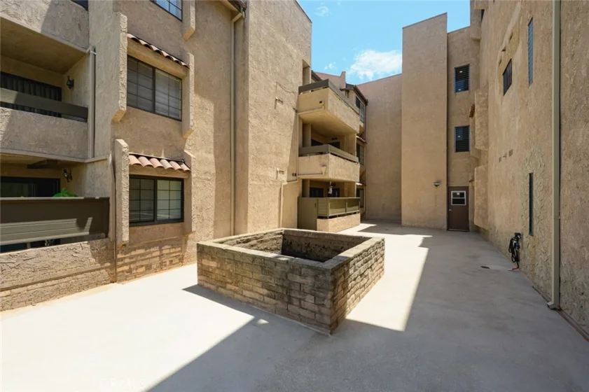 640 S Lake #203 photo 33