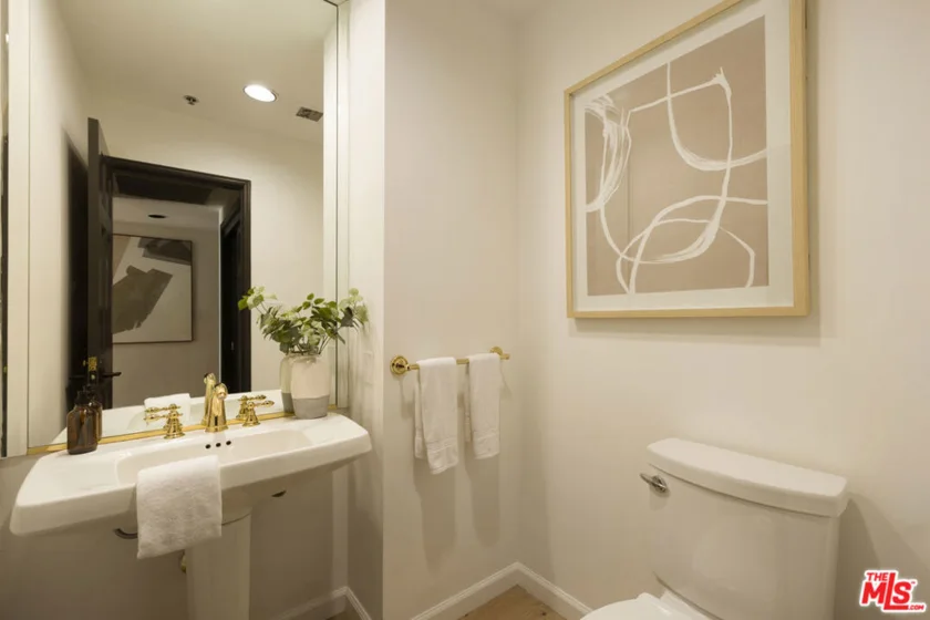 10724 Wilshire Boulevard #803 photo 13