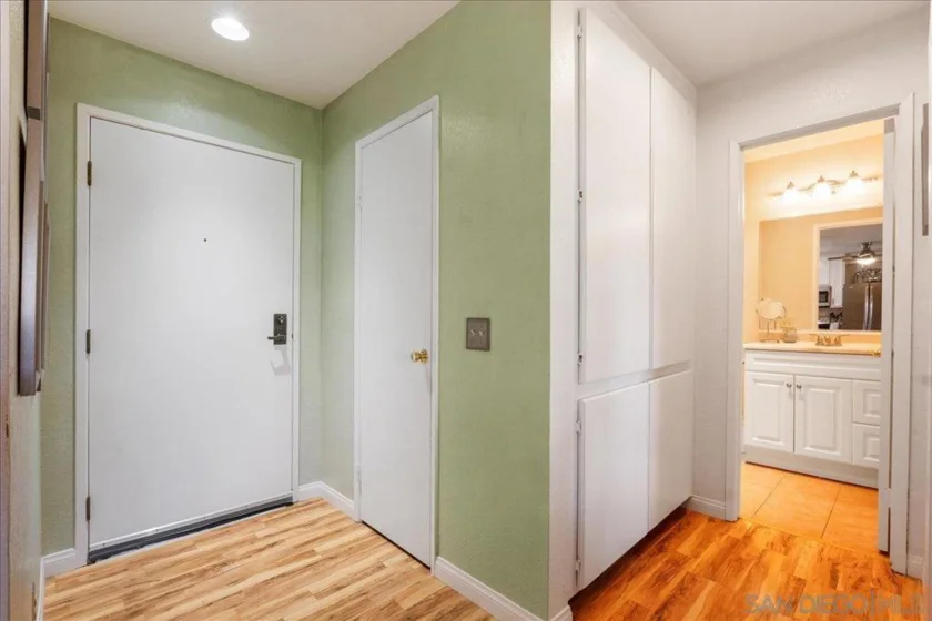 6350 Genesee Avenue ##115 photo 6