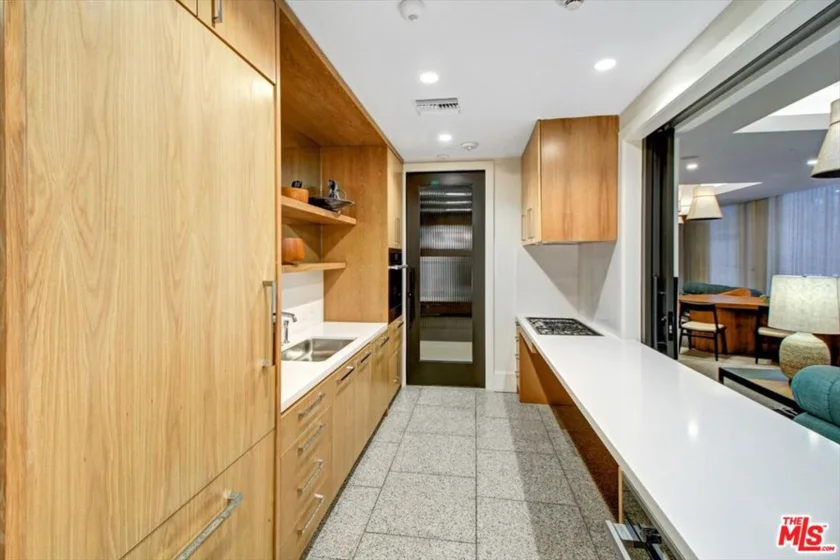 10777 Wilshire Boulevard #209 photo 48