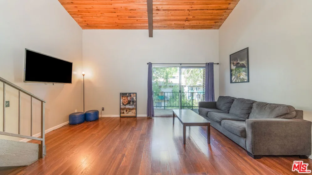 5460 White Oak Avenue #G313 photo 1