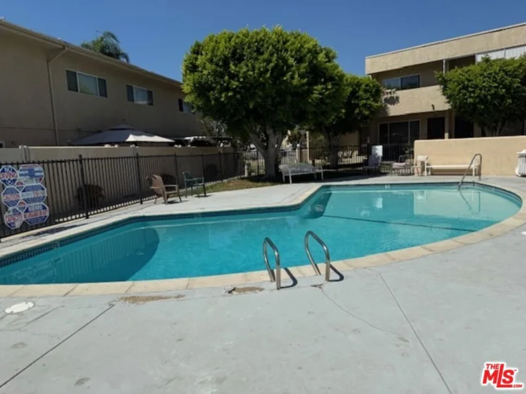 6342 Morse Avenue #205 photo 23