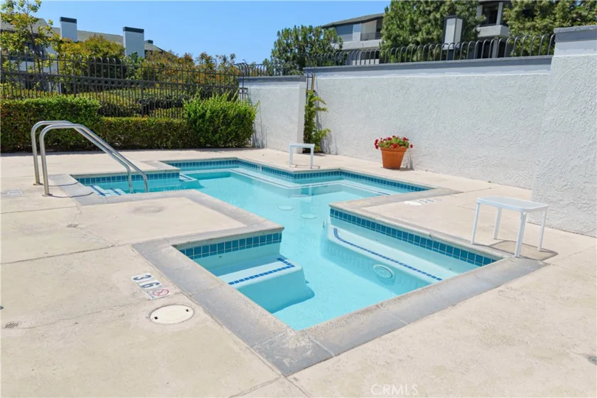 280 Cagney Lane #207 photo 38