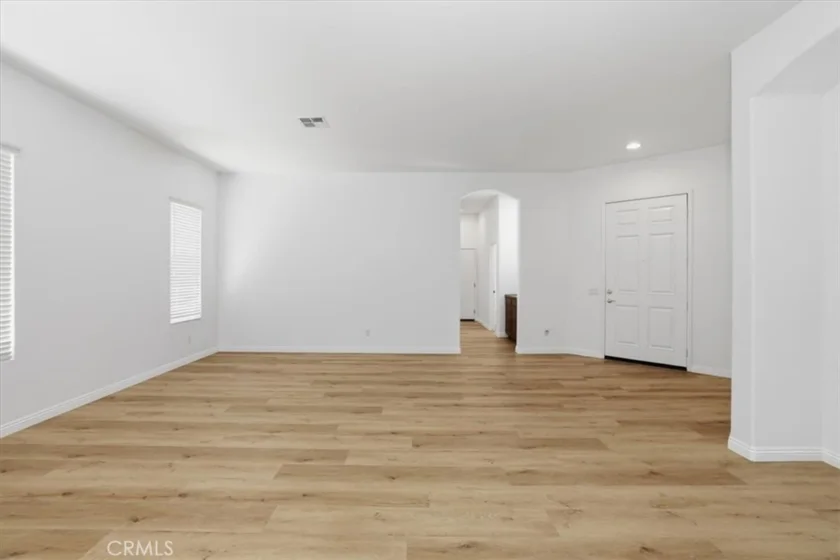 26757 Queen Court photo 42