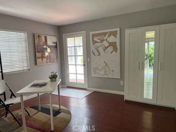 707 S Chapel Avenue photo 6
