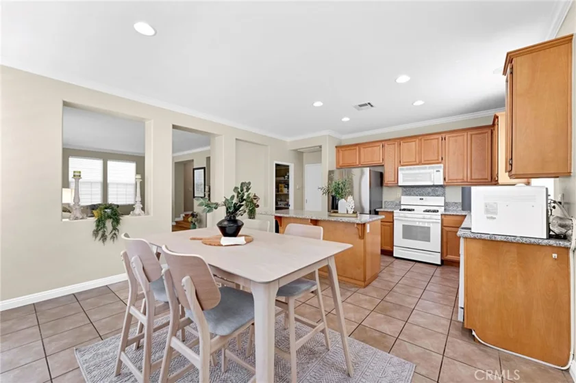 4244 Windspring photo 16