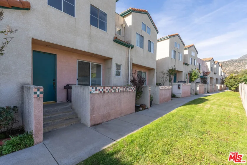 13901 Olive View Lane #68 photo 1