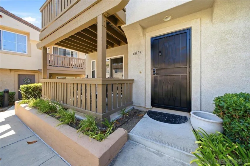 6015 Paseo Salinero photo 2
