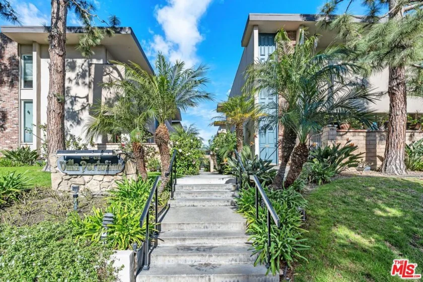 4716 La Villa Marina #C photo 3