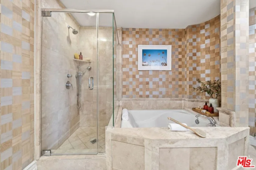 850 N Croft Avenue #202 photo 14